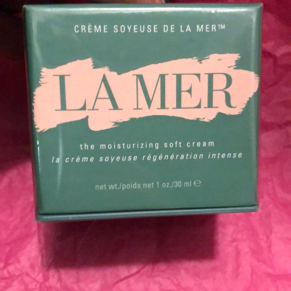 LA MER Moisturizing Soft Cream